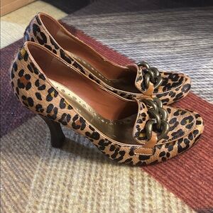 Vintage BCBG Girl Leopard Print Calf Hair Loafer Pump SZ 6.5